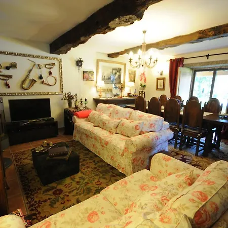 Sleeps 12 With Pool And Wifi * Gondufe