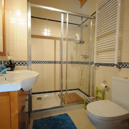 Sleeps 12 With Pool And Wifi ヴィラ Gondufe